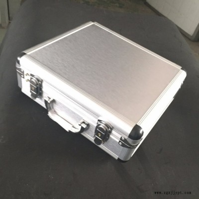 精 工細琢  品質(zhì)非凡  **航空箱  鋁合金箱  工具箱  手提箱  EVA減震棉設(shè)計