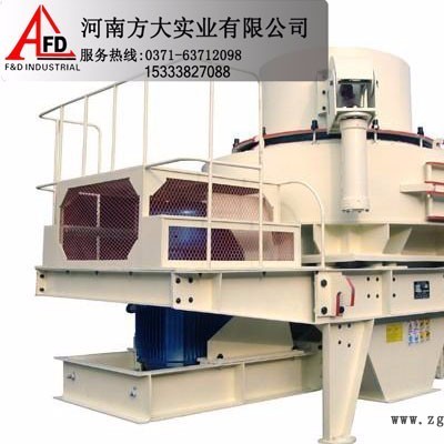 湖北PCL系列沖擊式破碎機(jī)，武漢大型河卵石打砂機(jī)，沖擊式制砂機(jī)設(shè)備
