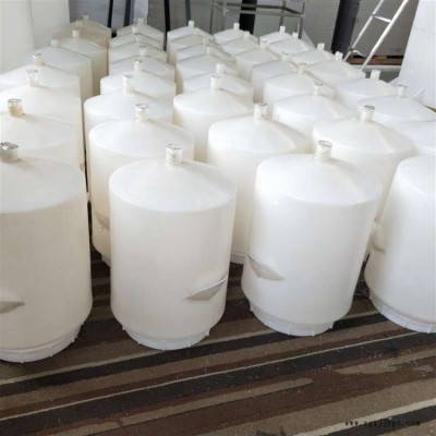 鋼聯(lián)建 塑料容器制品包括塑料桶，塑料水箱，塑料水塔，塑料罐等質(zhì)量保障廠家直銷價(jià)格優(yōu)惠