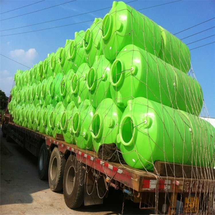 甬誠(chéng)滾塑 5噸抗震容器 10方桔黃色塑料容器 循環(huán)水處理養(yǎng)殖業(yè)化工容器