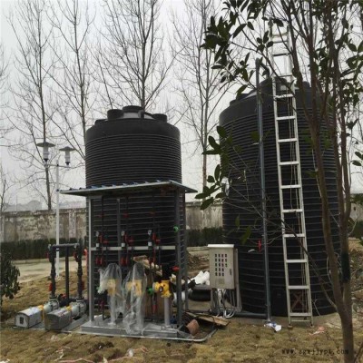 廣西減水劑塑料罐，15噸減水劑儲罐，聚羧酸減水劑儲存罐廠家