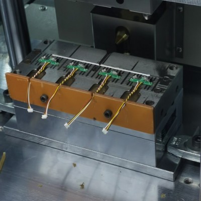 農(nóng)用機(jī)械線路板線束防水，防塵低壓注塑模具，膠料