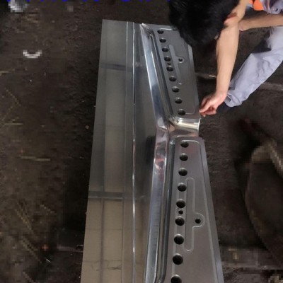 衣架式模頭模具，臺(tái)州黃巖擠出模具，加工定制塑料板材片材模具